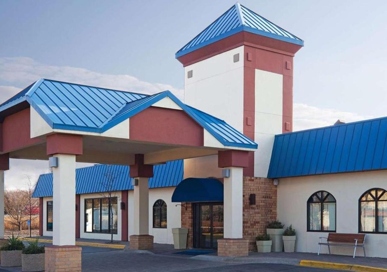 Norwood Inn & Suites Eagan St Paul & Mall Of America Экстерьер фото